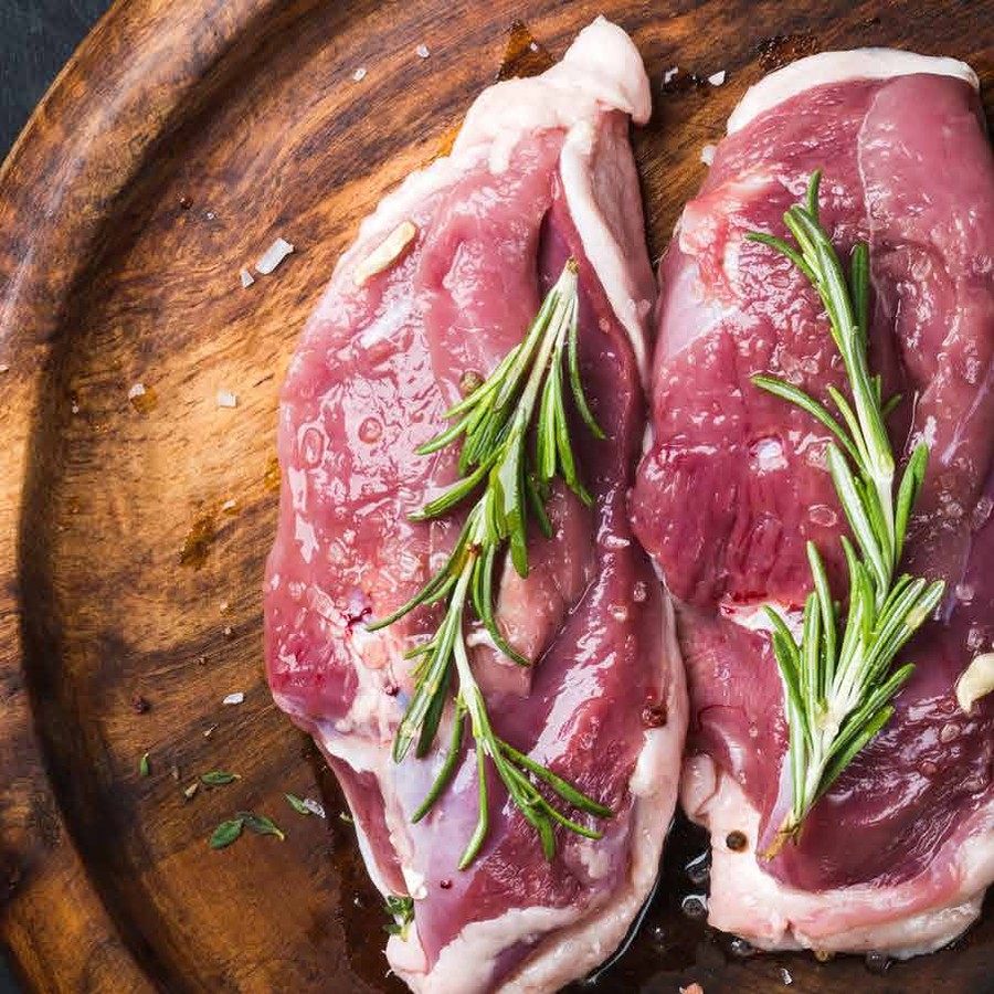 Whole farmhouse duck, ready for the pan
